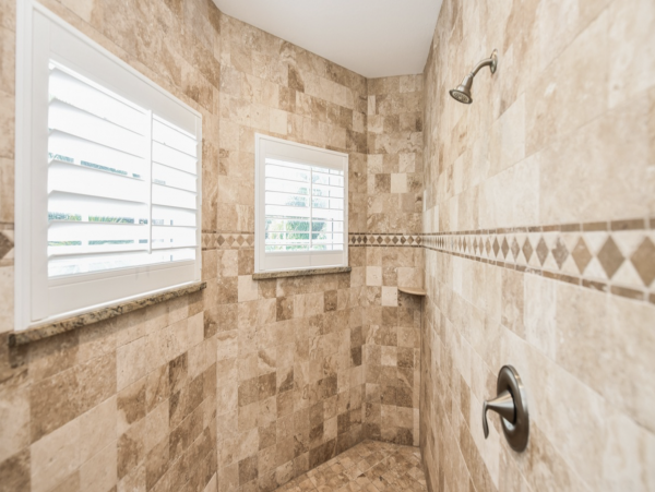 6 Bedroom No Roads to Cross to Beach Anna Maria Rental